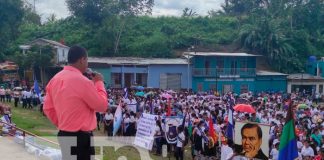 Colegios de Siuna realizaron marcha para honrar a la patria
