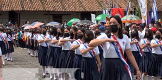 Colegios participan en el desfile ¡Hay Patria! en la ciudad de León