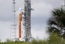 Por el huracán Ian, NASA suspende lanzamiento de cohete a la Luna