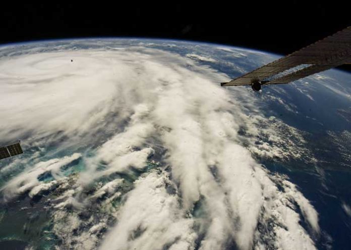 Desde el espacio, captan en video el movimiento del huracán Ian