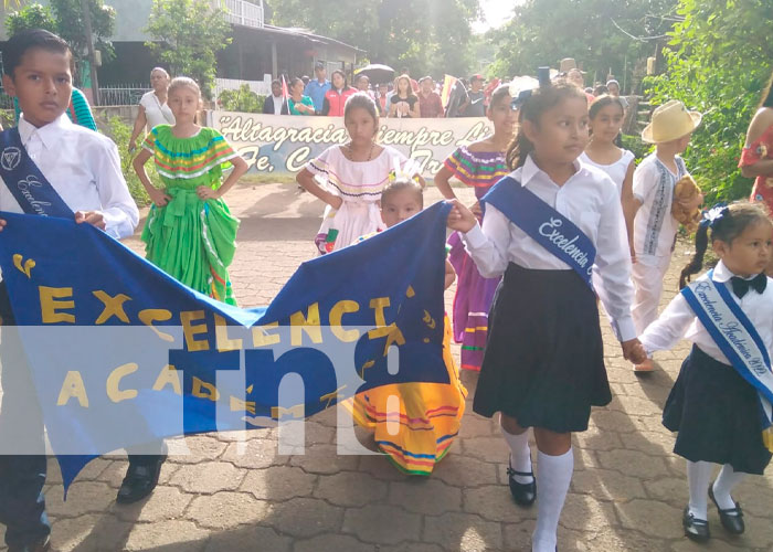 Caminata de alegría y amor a la patria en la Isla de Ometepe