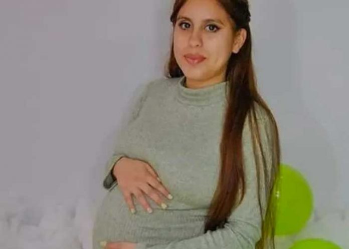 Joven pierde a su bebé luego que le negaran una cesárea en Argentina