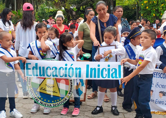 Niñez de educación preescolar en Nueva Segovia hace patria
