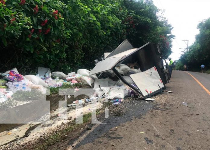 Fallas en los frenos de un camión casi deja dos muertos en El Crucero, Carazo