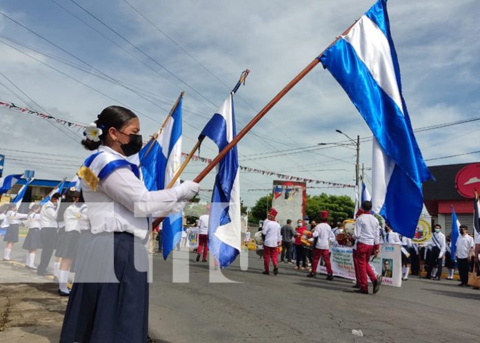 Desfile patrio en Nicaragua conmemorando la Batalla de San Jacinto en Bello Horizonte, Managua