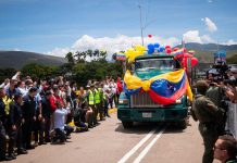 Presidente de Colombia, acudió al paso fronterizo