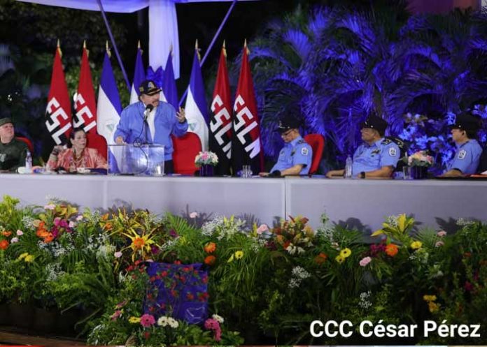Presidente de Nicaragua, Daniel Ortega, en acto del 43 aniversario de la Policía Nacional