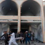 18 muertos y 45 heridos deja explosión en una mezquita en Afganistán