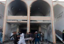 18 muertos y 45 heridos deja explosión en una mezquita en Afganistán