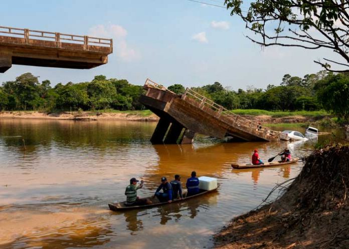 Al menos tres muertos y 14 heridos en Brasil tras el colapso de un puente
