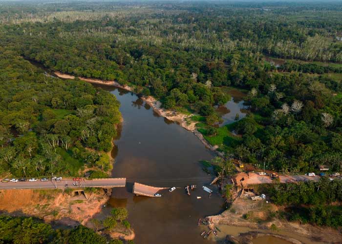 Al menos tres muertos y 14 heridos en Brasil tras el colapso de un puente