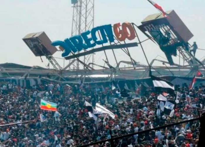 ¡Terror! Varios heridos tras colapsar el techo de un estadio en Chile