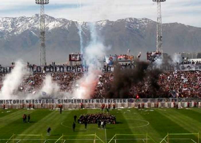 ¡Terror! Varios heridos tras colapsar el techo de un estadio en Chile