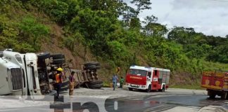Camión cisterna se da vuelta en carretera Matiguás-Río Blanco