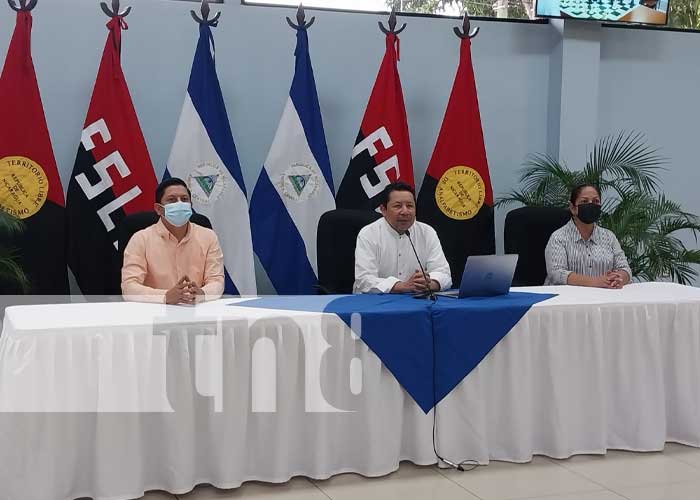 Conferencia de prensa del Ministerio de Educación en Nicaragua