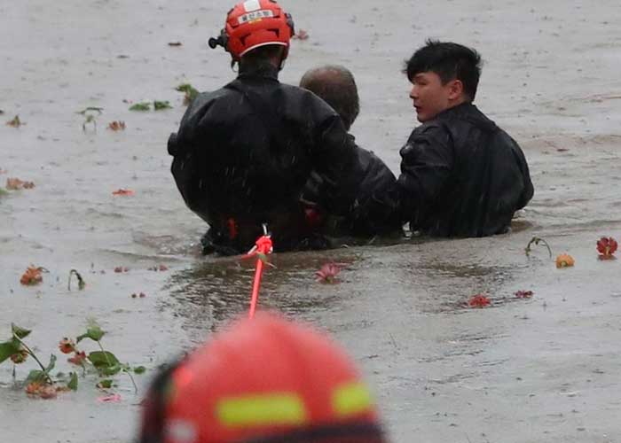 Tres muertos y ocho desaparecidos en Corea del Sur por tifón Hinnamnor