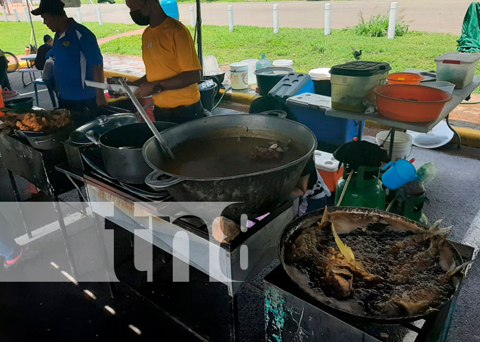Familias de Managua degustaron deliciosos platillos en la Feria del Mar