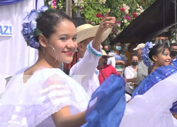 Jinotega, Nueva Segovia, Bilwi y Siuna desfilan celebrando la batalla de San Jacinto