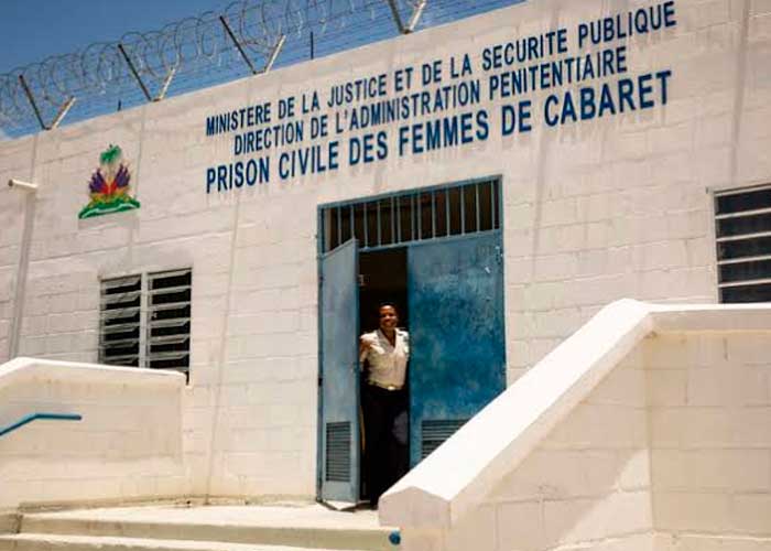 Reportan la fuga masiva de 145 mujeres presas en una cárcel de Haití