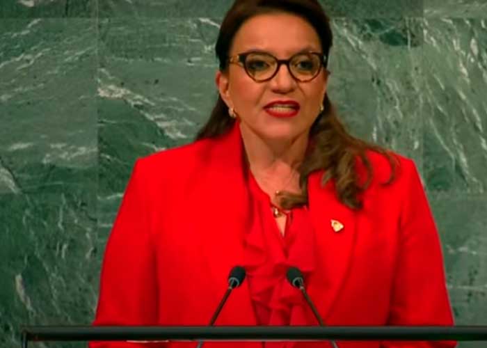 Presidenta de Honduras: "Los que se creen civilizados no se cansan de hacer invasiones"