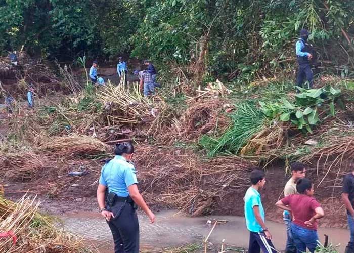 Constantes aguaceros dejan a cuatro muertos en el norte de Honduras