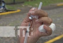 Vacunación contra el COVID-19 en León y Jinotega