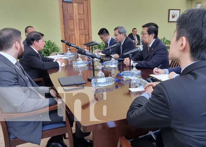 Encuentro de la delegación de China con Cancillería de Nicaragua