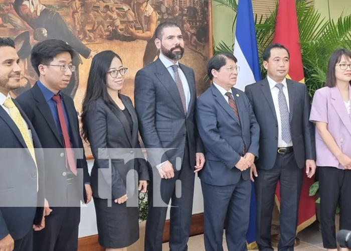 Delegación de Vietnam y Nicaragua reunidos para temas políticos y económicos