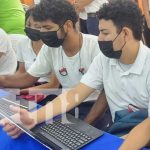 Estudiantes realizan pruebas de orientación vocacional en Nicaragua