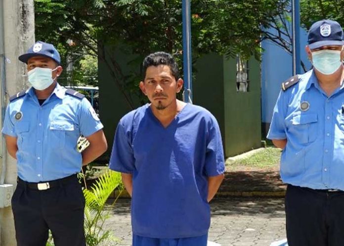 Presentan al femicida que cometió atroz crimen en Bosques de Xiloá