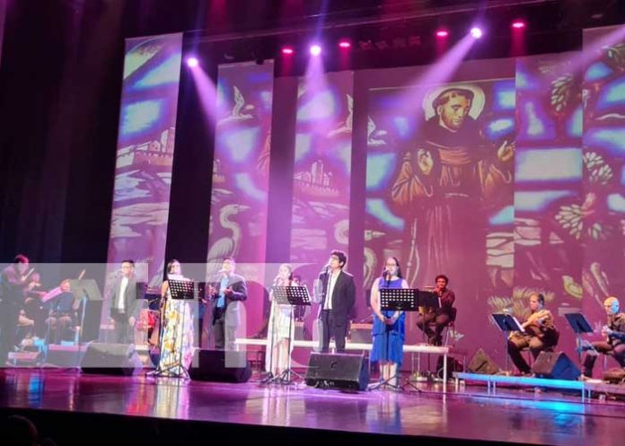 En el Teatro Nacional Rubén Darío se realizó un concierto en honor a San Francisco de Asís