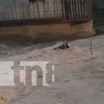 ¡Irresponsable! Hombre es arrastrado por las corrientes de una quebrada en Estelí