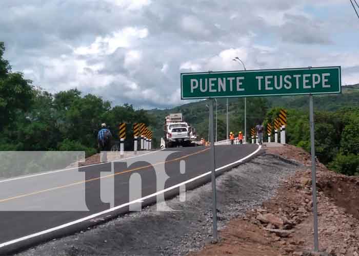 Inauguran en Teustepe nuevo puente vehicular