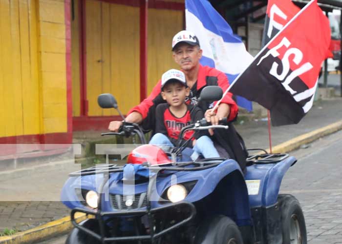 Siuna realiza caravana de motociclistas celebrando octubre victorioso