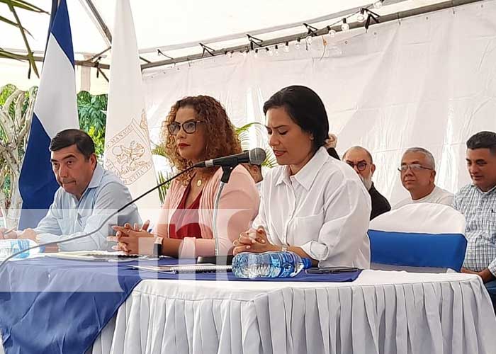 Pobladores del D-I participaron de cabildo con autoridades de Managua