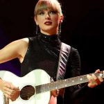 El autodesprecio la inspiró para el álbum "Midnights" afirma Taylor Swift