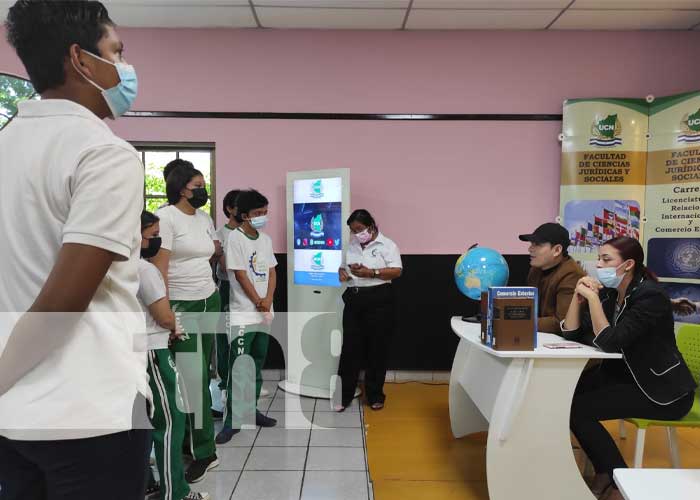 Universidad Central de Nicaragua oferta oportunidades a bachilleres del país