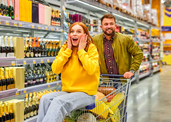 Estos son los códigos para ligar mientras haces compras del supermercado