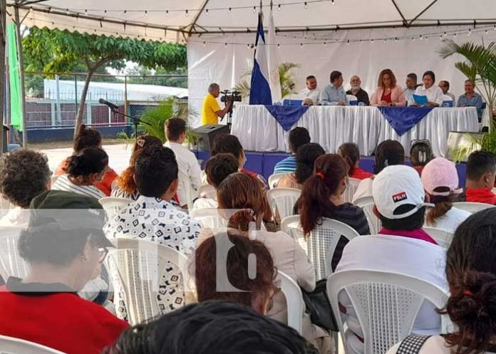 Pobladores del D-I participaron de cabildo con autoridades de Managua