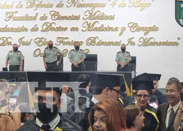 36 nuevos doctores se graduaron en la universidad del Ejército de Nicaragua