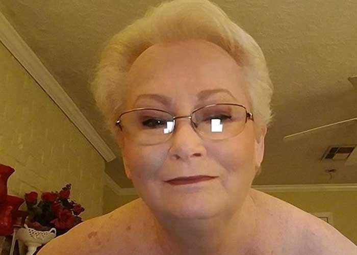 "Nunca es tarde para emprender": Mujer abre su OnlyFans a sus 70 años