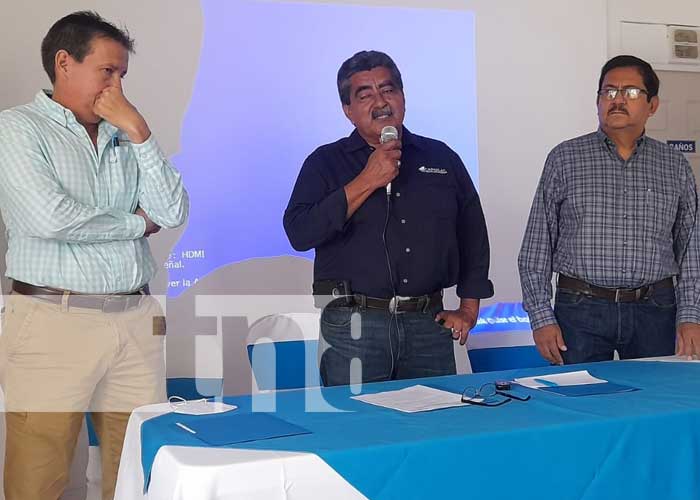 Firman importante convenio para la ganadería de Nicaragua