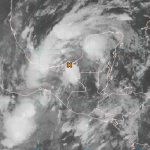 Restos de Julia podrían generar una nueva tormenta tropical en México