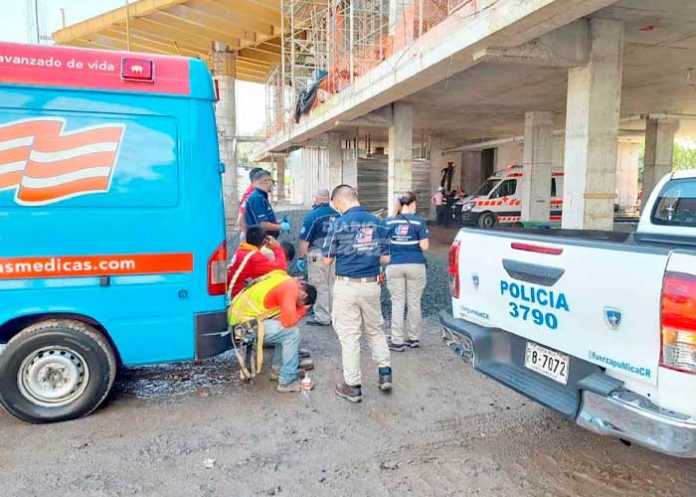 Albañil nicaragüense muere tras caer de un edificio en Costa Rica