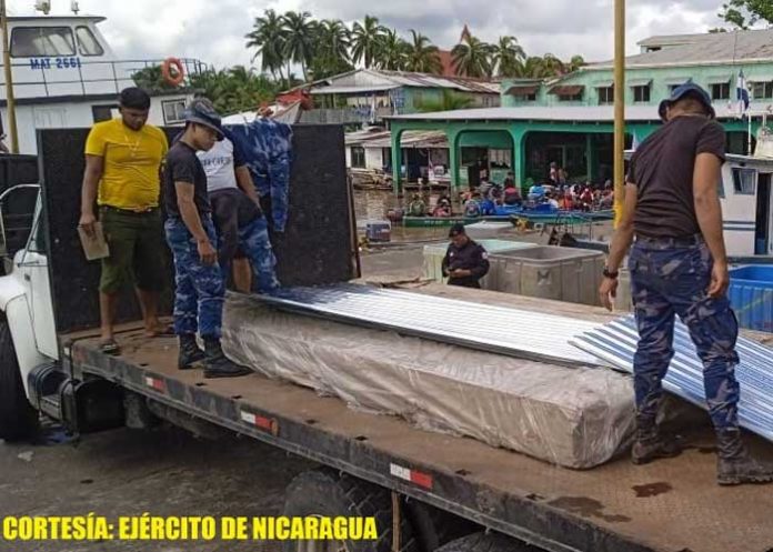 Labores del Ejército de Nicaragua para apoyo a familias por el Huracán Julia