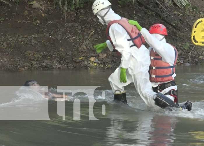 Hallan cuerpo de hombre que lo arrastró la corriente en una quebrada de Estelí