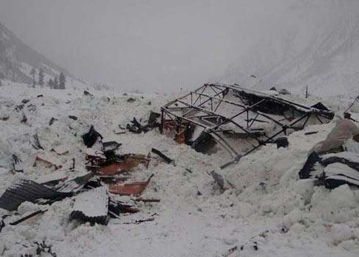 Avalancha en el Himalaya deja 4 muertos y más de 20 desaparecidos