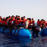 Nuevo gobierno de Italia prohíbe ingreso de barcos rescatistas de migrantes