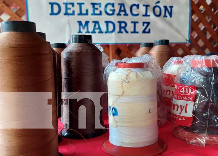 Entregan materiales para emprendedores de textil y vestuario de Madriz