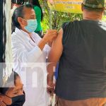 Aplican dosis anti Covid-19 en la zona 7 de Ciudad Sandino, Managua